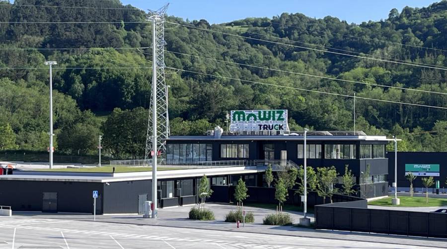 mowiz TRUCK ha llegado gestionará dos parkings de camiones en el polígono ‘Las Covas de Manises’, con una capacidad para 130 vehículos pesados.