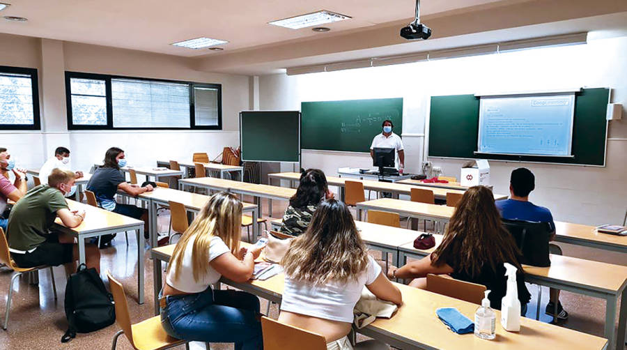 Florida Universit&agrave;ria inicia las clases de su nuevo ciclo de transporte y log&iacute;stica