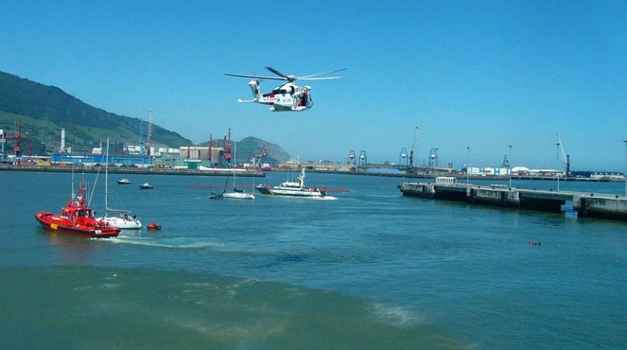 Simulacro de rescate, en el Muelle de Cruceros de Getxo&nbsp;