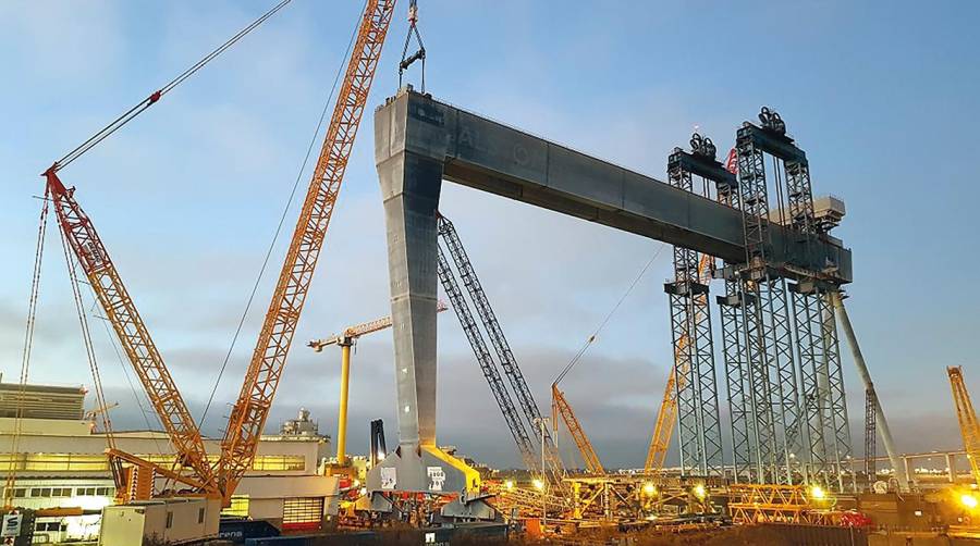 La nueva grúa multiplicará la eficiencia del puerto francés de Saint Nazaire.