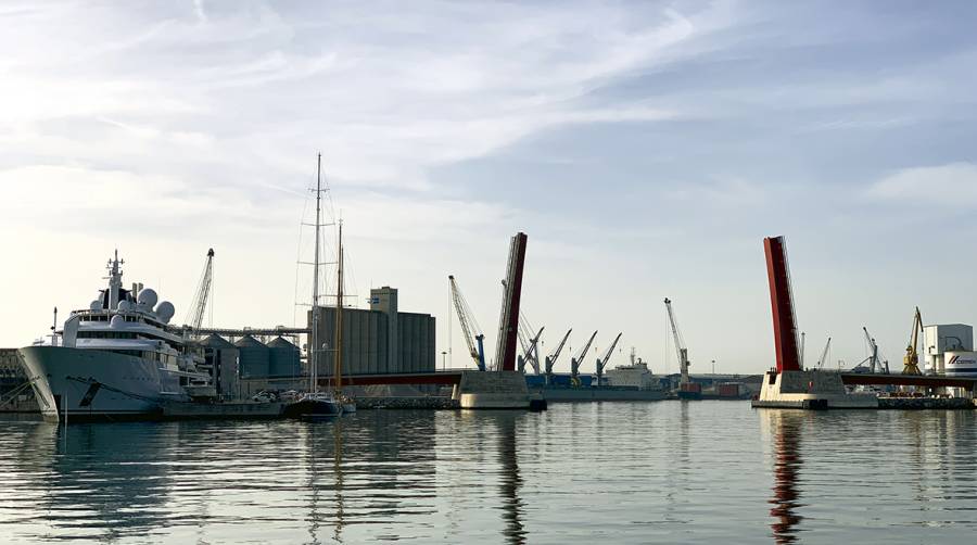 El Port de Tarragona explica la operativa del puente m&oacute;vil con motivo de su 150 aniversario