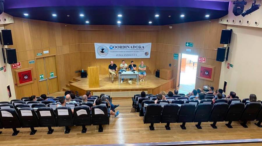 Vista de una de las asambleas de Coordinadora con trabajadores del PCF de Algeciras.