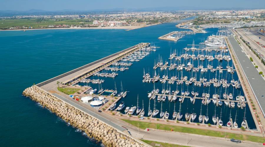 Vista aérea del puerto deportivo Valencia Mar.