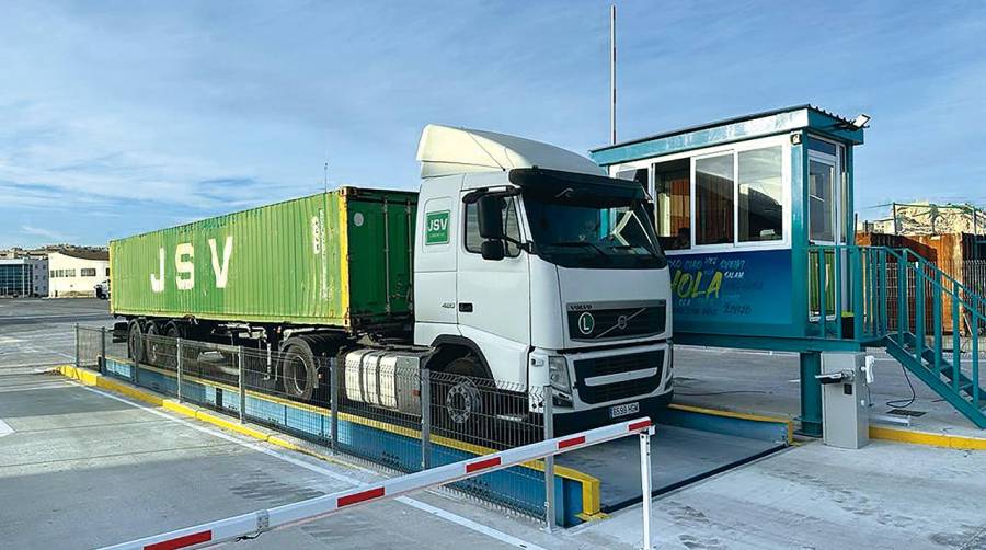 La terminal de JSV en el Puerto de Alicante inicia su actividad