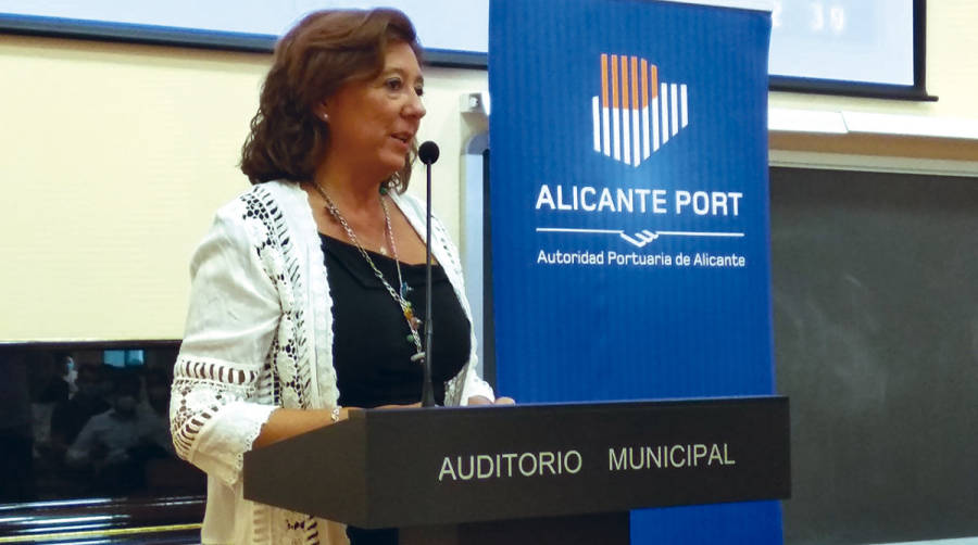 El Puerto de Alicante promociona sus servicios intermodales ante empresarios de la Vega Baja