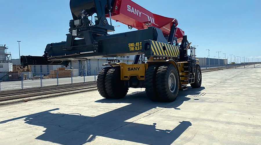 TMS ampl&iacute;a su flota de maquinaria con la incorporaci&oacute;n de una nueva reachstacker SANY