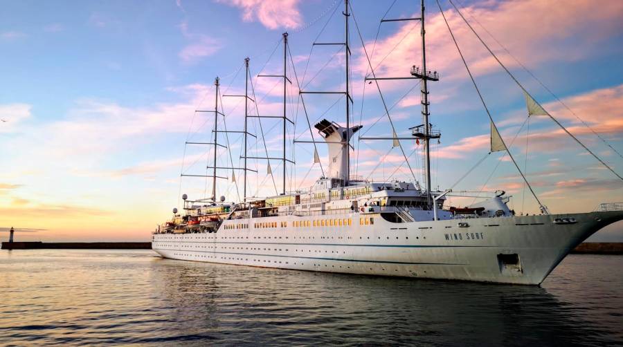 El Puerto de Almería acoge por tercera vez la escala del crucero “Wind Surf”