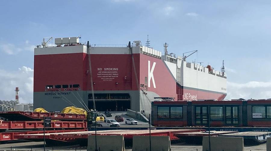 Barcelona, puerto de escala en el viaje inaugural del nuevo barco de K Line propulsado por GNL