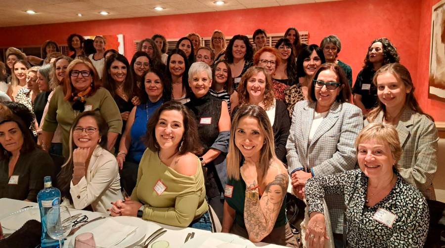 “Mujeres. Así de simple” celebra su cena anual