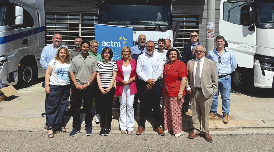 La consellera de Medio Ambiente, Agua, Infraestructuras y Territorio, Salomé Pradas, participó en la clausura de la Asamblea de la Asociación Empresarial Castellonense de Transporte de Mercancías por Carretera (ACTM).