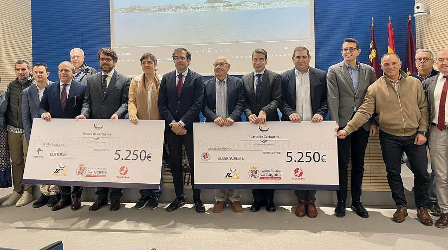 Custoride y Alcer Sureste reciben 10.500 euros de la Carrera 10K Puerto de Cartagena