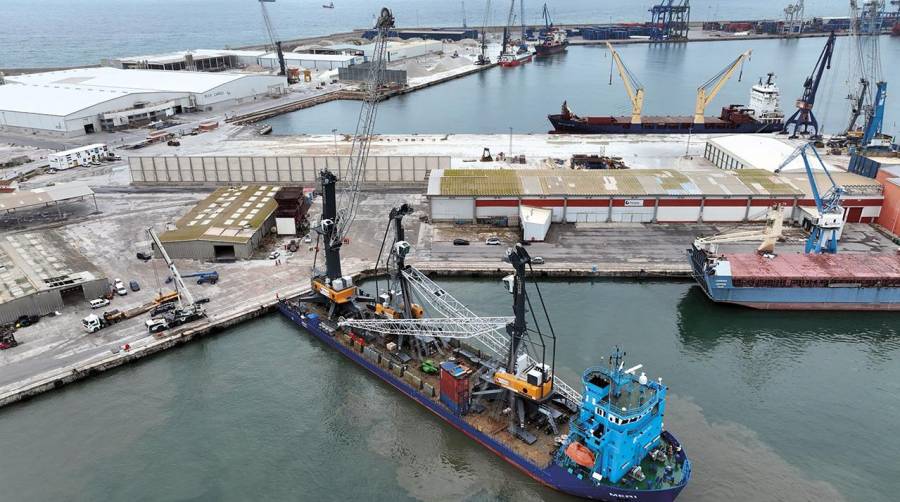 Noatum Terminal Castellón aumenta su dotación de grúas de la mano de Liebherr