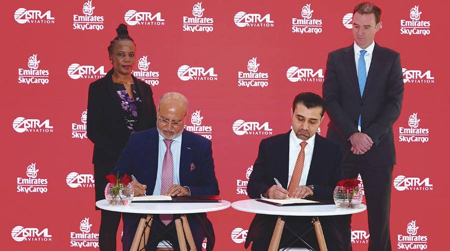 El acuerdo ha sido firmado en el marco de Air Cargo África por Badr Abbas, vicepresidente senior de la división de Emirates SkyCargo, y Sanjeev Gadhia, director ejecutivo de Astral Aviation Limited.