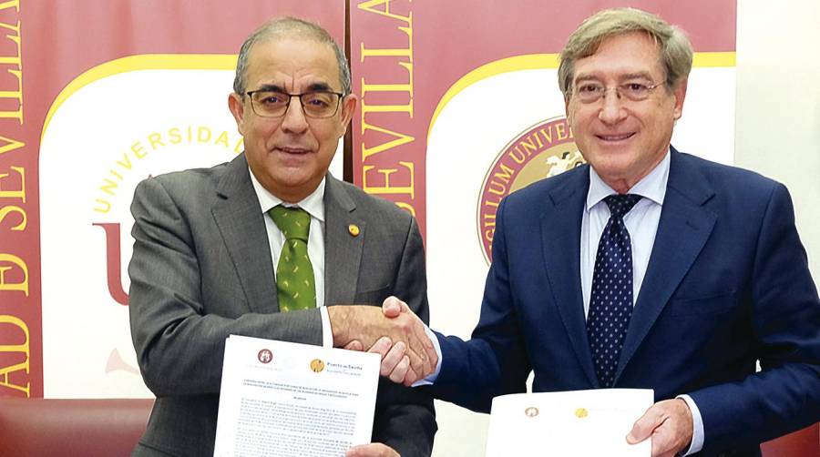 El rector de la Universidad de Sevilla, Miguel Ángel Castro, junto al presidente de la Autoridad Portuaria de Sevilla, Rafael Carmona.