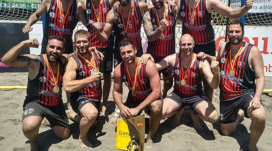 El CD Balonmano Azuqueca, patrocinado por Palletways, Campe&oacute;n de Espa&ntilde;a.