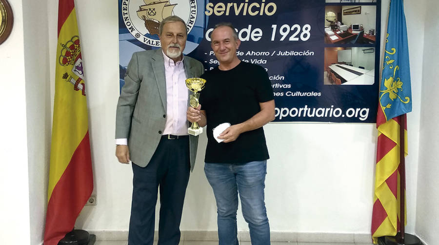 Rafael S. Chiralt, campe&oacute;n del Torneo de Ajedrez Propeller Valencia 2021