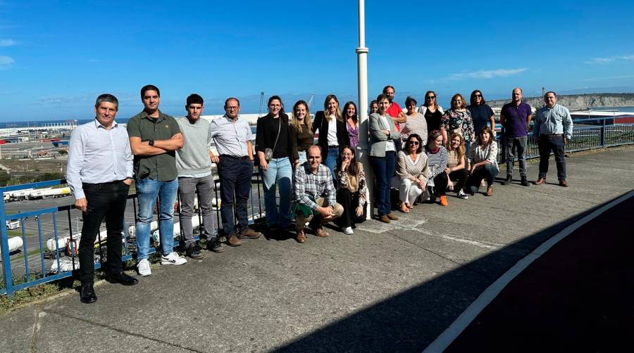 Durante la visita dieron a conocer las distintas terminales que operan en el Puerto de Bilbao.