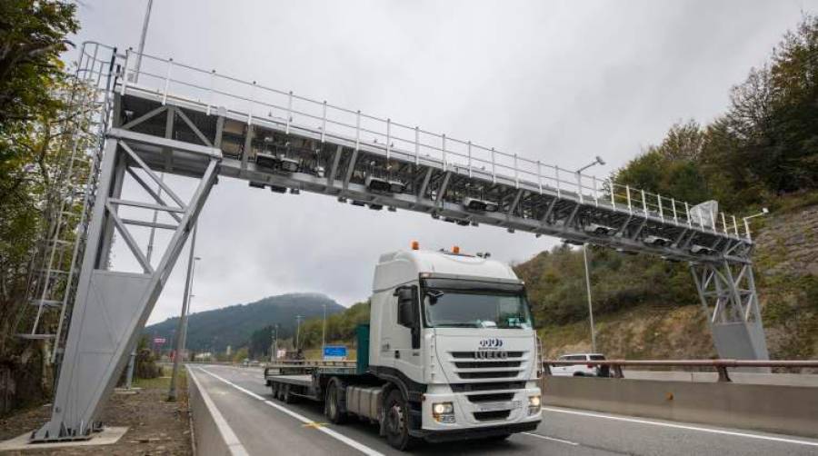 Gipuzkoa y Bizkaia pusieron hace dos meses en marcha en sus respectivos territorios nuevos peajes a camiones.