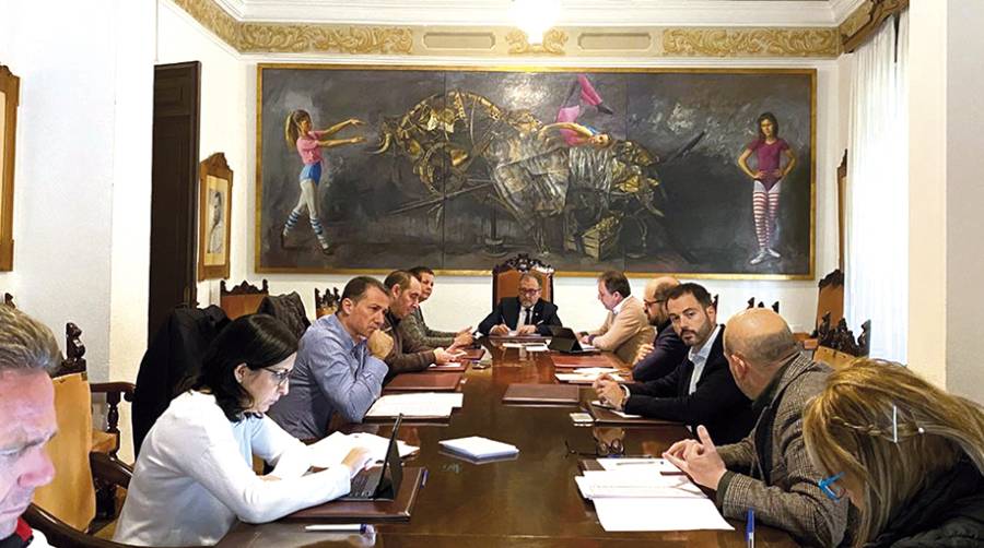 Un momento del encuentro mantenido por los representantes provinciales de Castell&oacute;n.